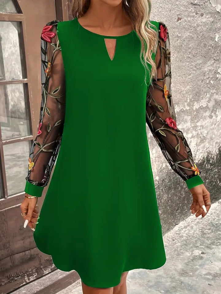 Donna | Sophisticated Mini Dress