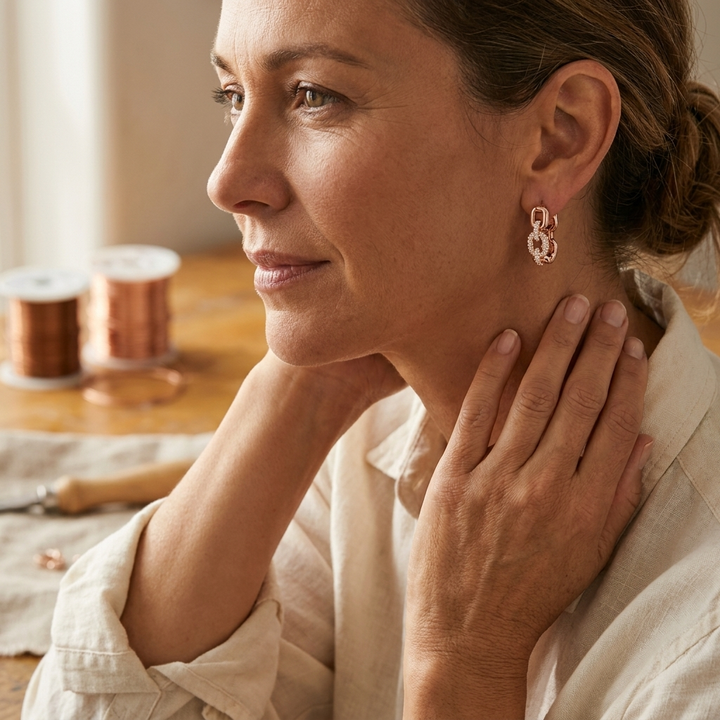 Boucles d'oreilles en cuivre Tor de Chloé – vue 2